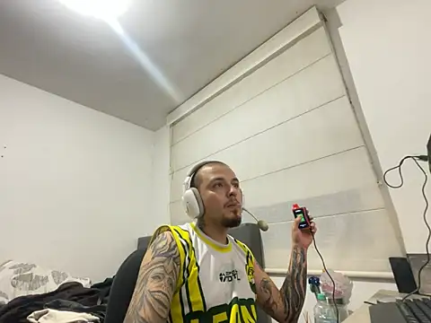 Snapshot of Maximo_Garcia17 chatting on 03.03.26 Maximo Garcia17 online show from 03.03.26