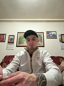 Snapshot of Carles1510 chatting on 02.25.26 Carles1510 online show from 02.25.26