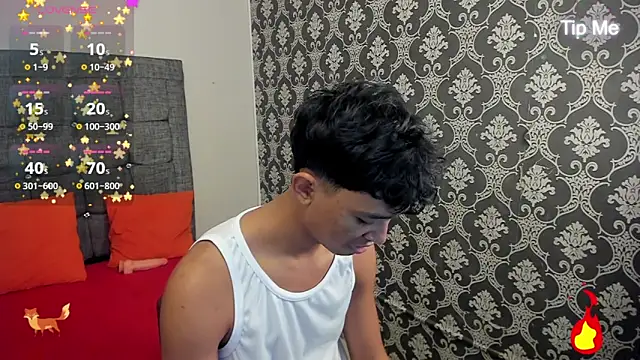 Snapshot of Little_Twink19x chatting on 06.22.26 Little Twink19x online show from 06.22.26