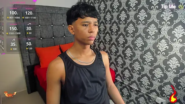Snapshot of Little_Twink19x chatting on 07.04.26 Little Twink19x online show from 07.04.26
