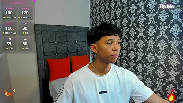 Snapshot of Little_Twink19x chatting on 07.09.26 Little Twink19x online show from 07.09.26