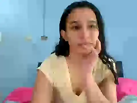 Snapshot of scarlettscottx_ chatting on 05.02.26 scarlettscottx online show from 05.02.26