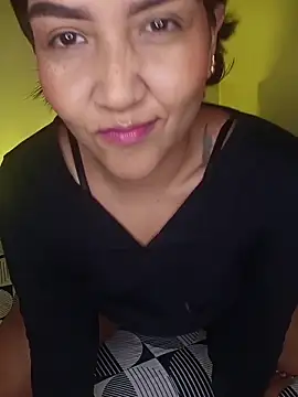 Snapshot of EmiliaVincenzo chatting on 02.24.26 EmiliaVincenzo online show from 02.24.26