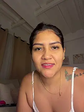 Snapshot of EmiliaVincenzo chatting on 03.20.26 EmiliaVincenzo online show from 03.20.26