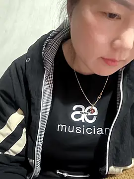 MayEva ly online show from 03.10.26