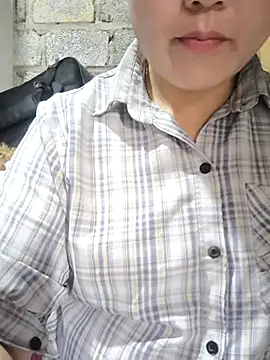 MayEva ly online show from 04.27.26