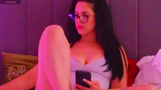 Snapshot of LauraDelightX chatting on 06.19.26 LauraDelightX online show from 06.19.26
