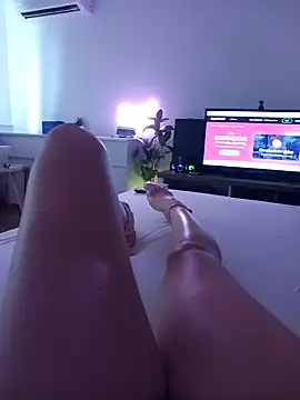 Snapshot of LauraDelightX chatting on 06.23.26 LauraDelightX online show from 06.23.26