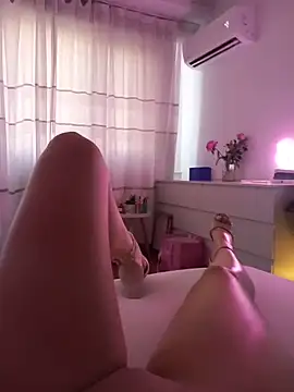 Snapshot of LauraDelightX chatting on 06.26.26 LauraDelightX online show from 06.26.26