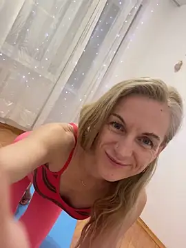 Snapshot of Faiiry_ chatting on 03.04.26 Faiiry online show from 03.04.26