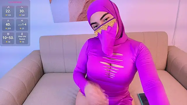 Snapshot of Malika_Noor chatting on 02.20.26 Malika Noor online show from 02.20.26