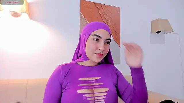 Malika Noor online show from 06.26.26