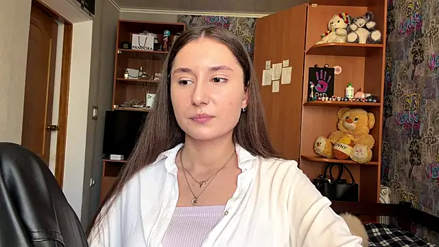 poly princess online show from 04.13.26