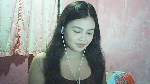Snapshot of DessertFlower chatting on 04.19.26 DessertFlower online show from 04.19.26