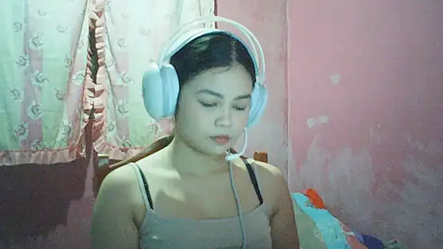 Snapshot of DessertFlower chatting on 05.15.26 DessertFlower online show from 05.15.26