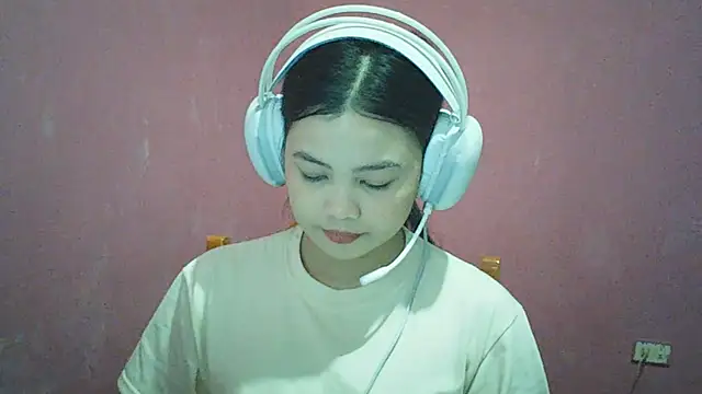 Snapshot of DessertFlower chatting on 05.21.26 DessertFlower online show from 05.21.26