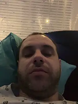 Snapshot of LaBuBupara chatting on 02.28.26 LaBuBupara online show from 02.28.26