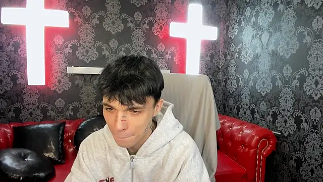 Snapshot of ClarkBev chatting on 03.01.26 ClarkBev online show from 03.01.26