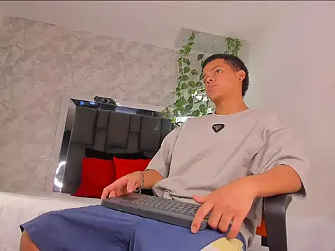 PATRIICKMILLER online show from 03.02.26