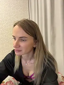 Snapshot of AinyrVixxen chatting on 06.15.26 AinyrVixxen online show from 06.15.26
