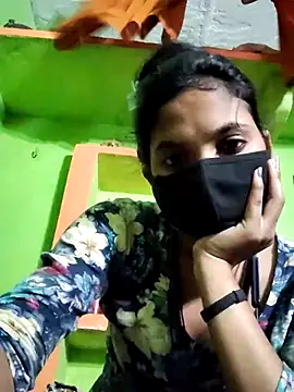 Snapshot of Cute_aroshi chatting on 04.15.26 Cute aroshi online show from 04.15.26