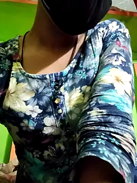 Snapshot of Cute_aroshi chatting on 04.16.26 Cute aroshi online show from 04.16.26