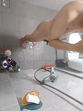 Snapshot of BotDamBigAss chatting on 03.26.26 BotDamBigAss online show from 03.26.26