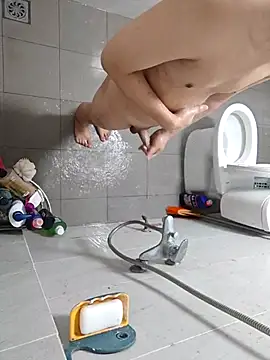 Snapshot of BotDamBigAss chatting on 04.07.26 BotDamBigAss online show from 04.07.26