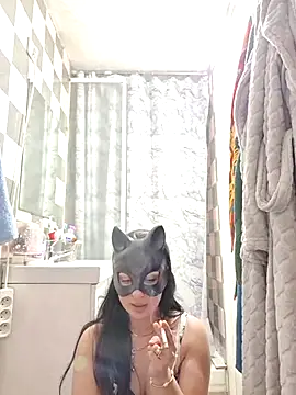 Snapshot of halii21 chatting on 04.13.26 halii21 online show from 04.13.26