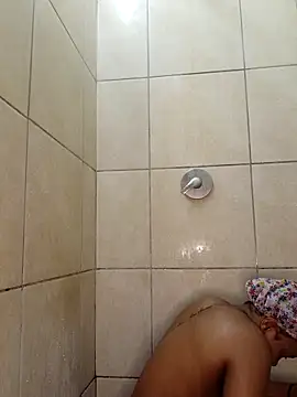 BiancaB1 online show from 04.18.26