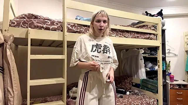 LiraDreamX online show from 03.09.26