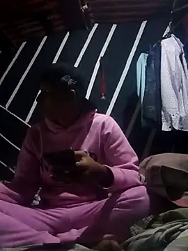 Snapshot of zeus23cm1 chatting on 02.24.26 zeus23cm1 online show from 02.24.26