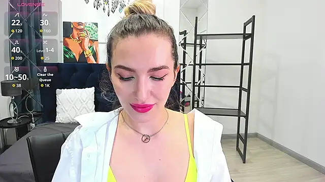 StellaAlluring online show from 04.13.26
