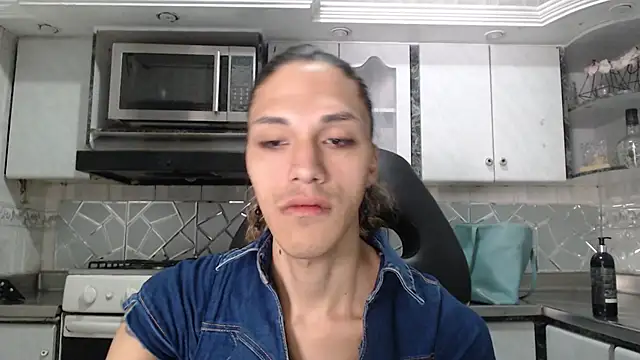CrisOzzz online show from 05.17.26
