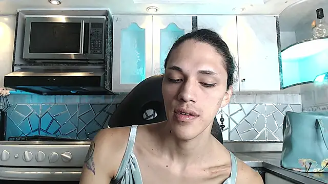 CrisOzzz online show from 05.28.26