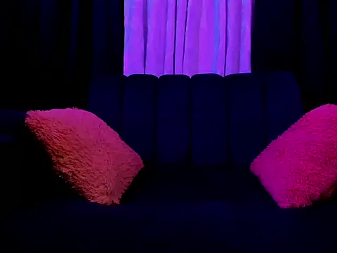 ginebrapurple online show from 04.15.26