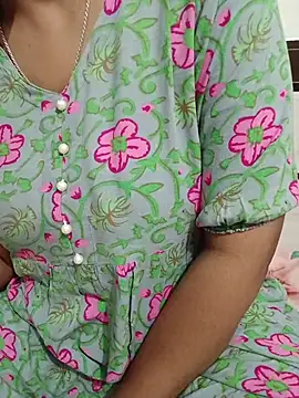 Snapshot of Queenlipx chatting on 03.01.26 Queenlipx online show from 03.01.26