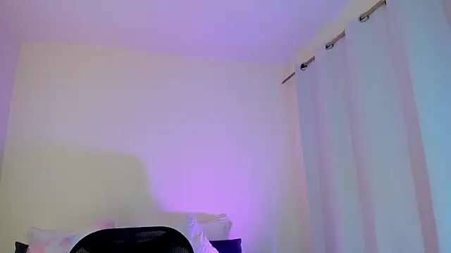 MIAA ROBERTSS online show from 04.04.26