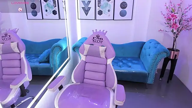 Chloe meoww online show from 04.15.26