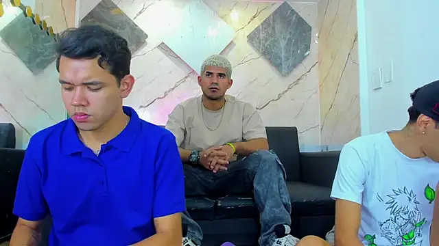 Snapshot of Latins_on_fire chatting on 02.28.26 Latins on fire online show from 02.28.26