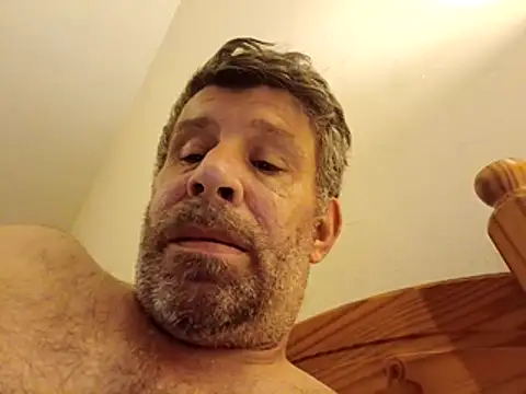 Snapshot of stud2512 chatting on 04.24.26 stud2512 online show from 04.24.26