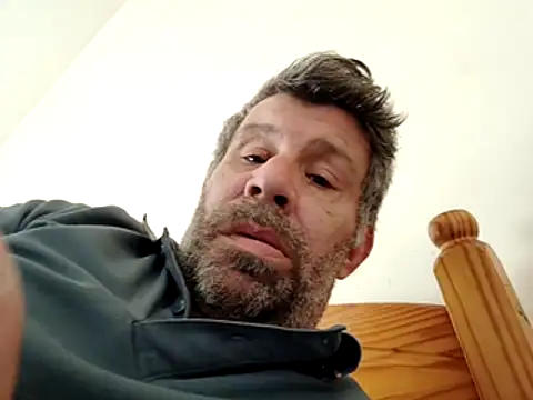 Snapshot of stud2512 chatting on 04.29.26 stud2512 online show from 04.29.26
