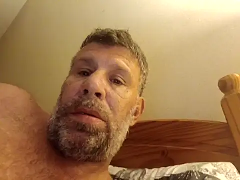 Snapshot of stud2512 chatting on 05.14.26 stud2512 online show from 05.14.26