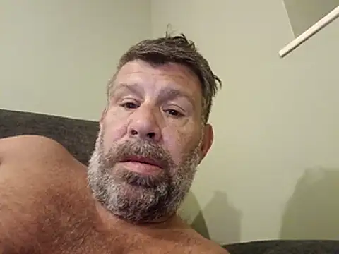 Snapshot of stud2512 chatting on 05.17.26 stud2512 online show from 05.17.26