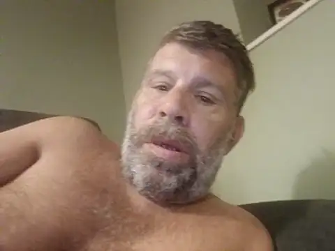 Snapshot of stud2512 chatting on 05.19.26 stud2512 online show from 05.19.26