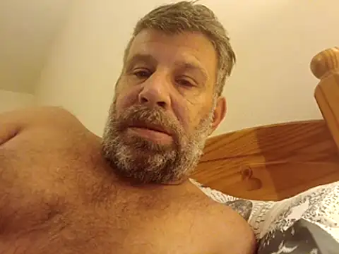 Snapshot of stud2512 chatting on 05.20.26 stud2512 online show from 05.20.26