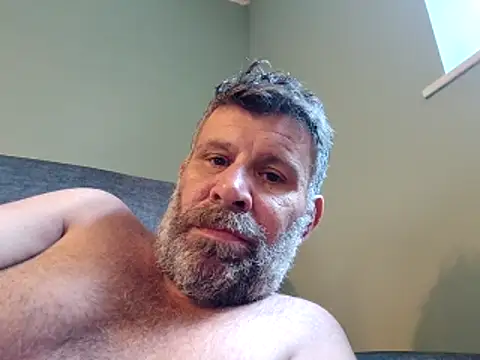 Snapshot of stud2512 chatting on 05.26.26 stud2512 online show from 05.26.26