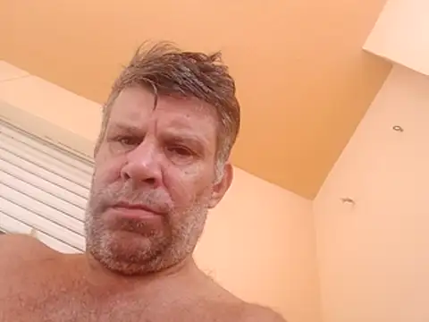 Snapshot of stud2512 chatting on 06.21.26 stud2512 online show from 06.21.26