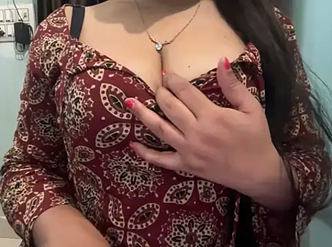 Snapshot of Avneet_kaurr1 chatting on 03.10.26 Avneet kaurr1 online show from 03.10.26