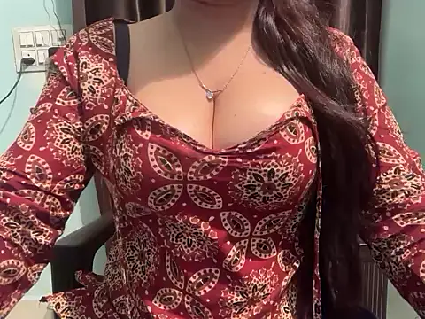 Snapshot of Avneet_kaurr1 chatting on 04.28.26 Avneet kaurr1 online show from 04.28.26